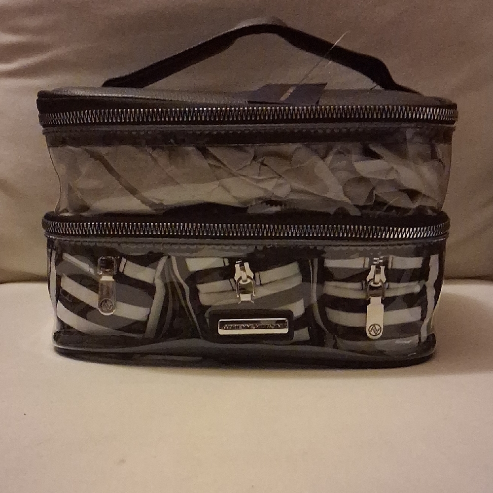 Adrienne Vittadini Black Textured Bag